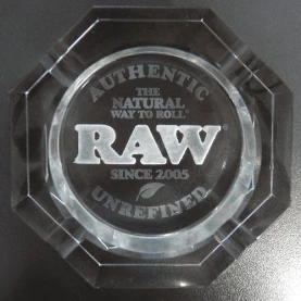 Krištáľový popolník RAW Glass