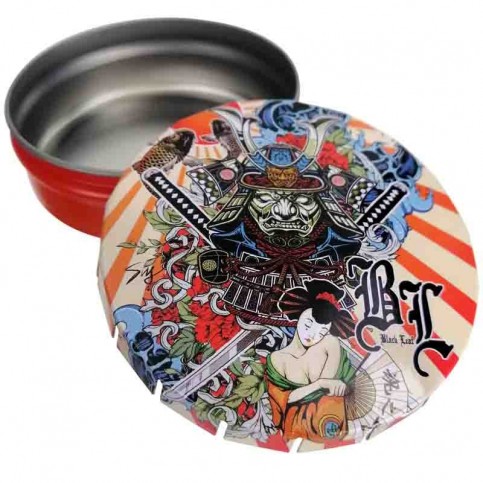 Dreambox skrýša Ronin & Geisha otvorený