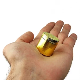 Grinder drvička zlatá Bar 3cm 4-dielna