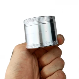 Grinder drvička Alum 55mm strieborná