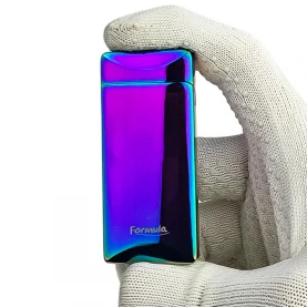 Zapalovač USB Cosmo Double Arc Rainbow v ruke