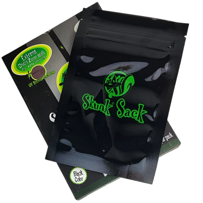 Skunk Sack Black Medium - Skunk sack s balením