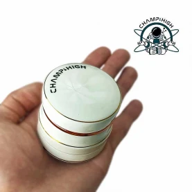 Drvička Champ Porcelain - Biela - v ruke