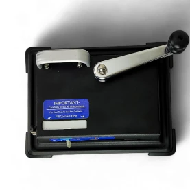 Kovová plnička dutiniek Injectormatic - pohľad zhora