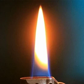 Benzínový zapaľovač - plameň