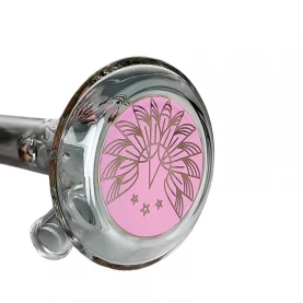 Sklenené bongo Phoenix Beaker ružovej farby - pohľad na ornament na spodnej časti vázy