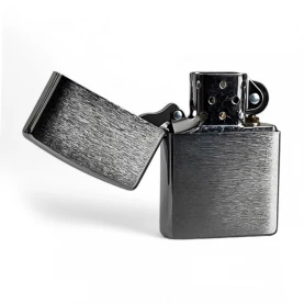 Zapalovač ZIPPO Brushed Chrome - otvoreny