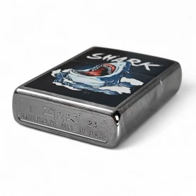 Zippo zapaľovač - Shark Design - odspodu