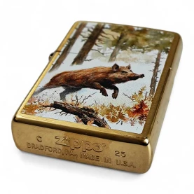 Zapalovač ZIPPO Wild Boar - pohľad odspodu