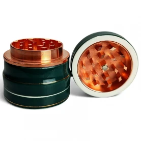 Porcelánová drvička Champ Zelená - pohľad na zuby