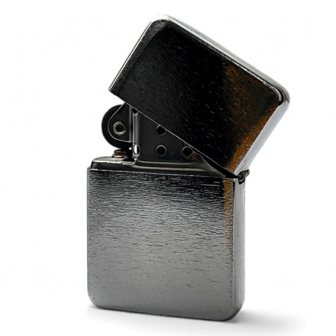 Benzínový zapaľovač strieborný matný