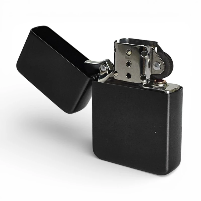 Benzínový zapaľovač titan - otvorený