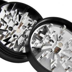 Drvička kovová 4 dielna strieborná